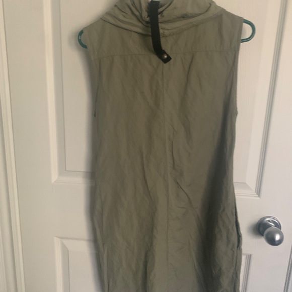 Sarah Pacini tunic, Size 1, light gray green - Picture 2 of 4